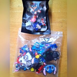 Sonic and Stitch Shoe Charms Set